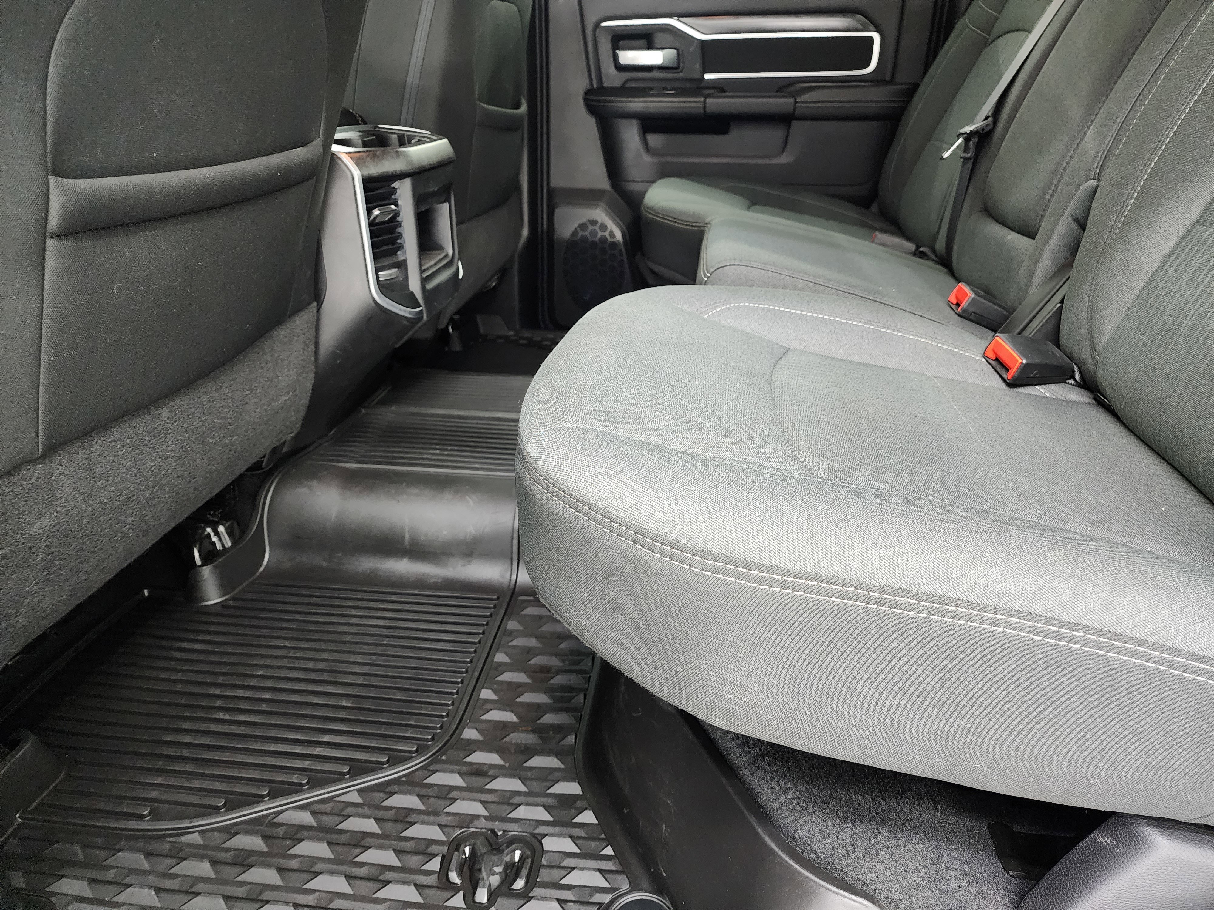 Used 2024 RAM 3500 Big Horn w/ Night Edition image 9