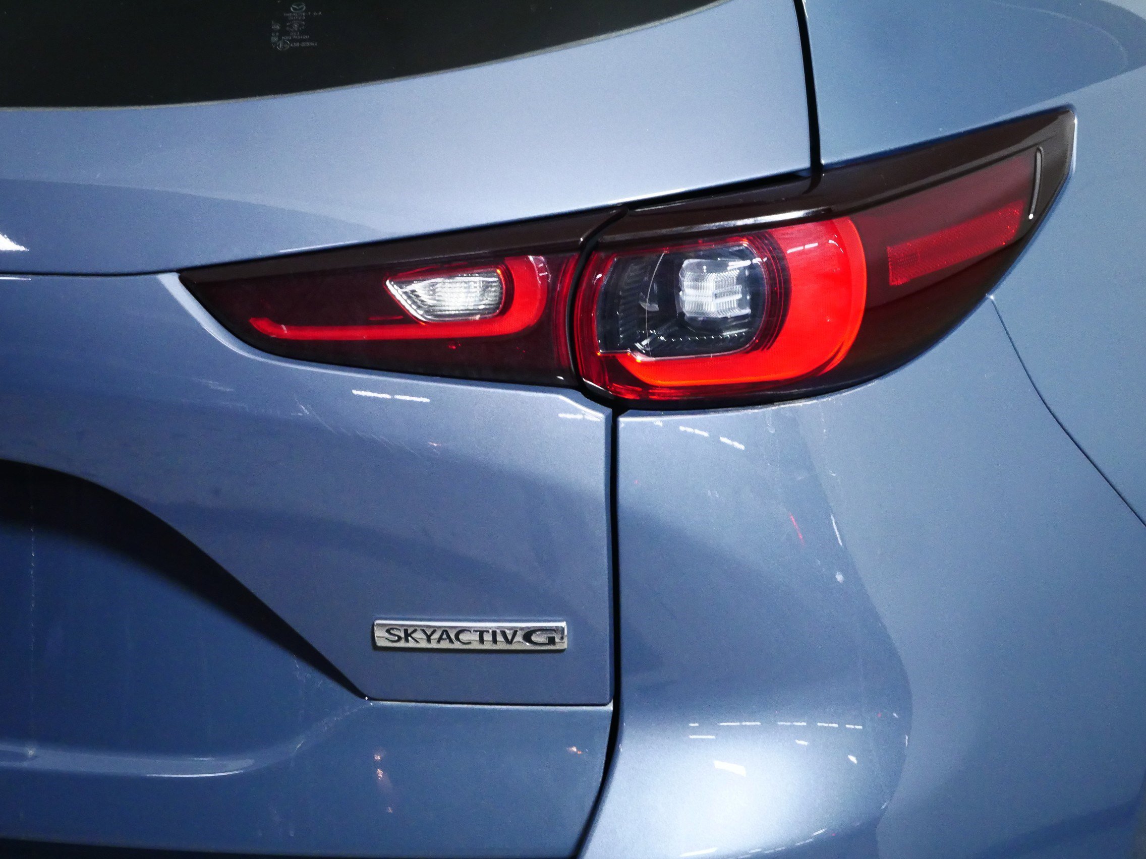 Used 2025 MAZDA CX-5 Carbon Edition image 17