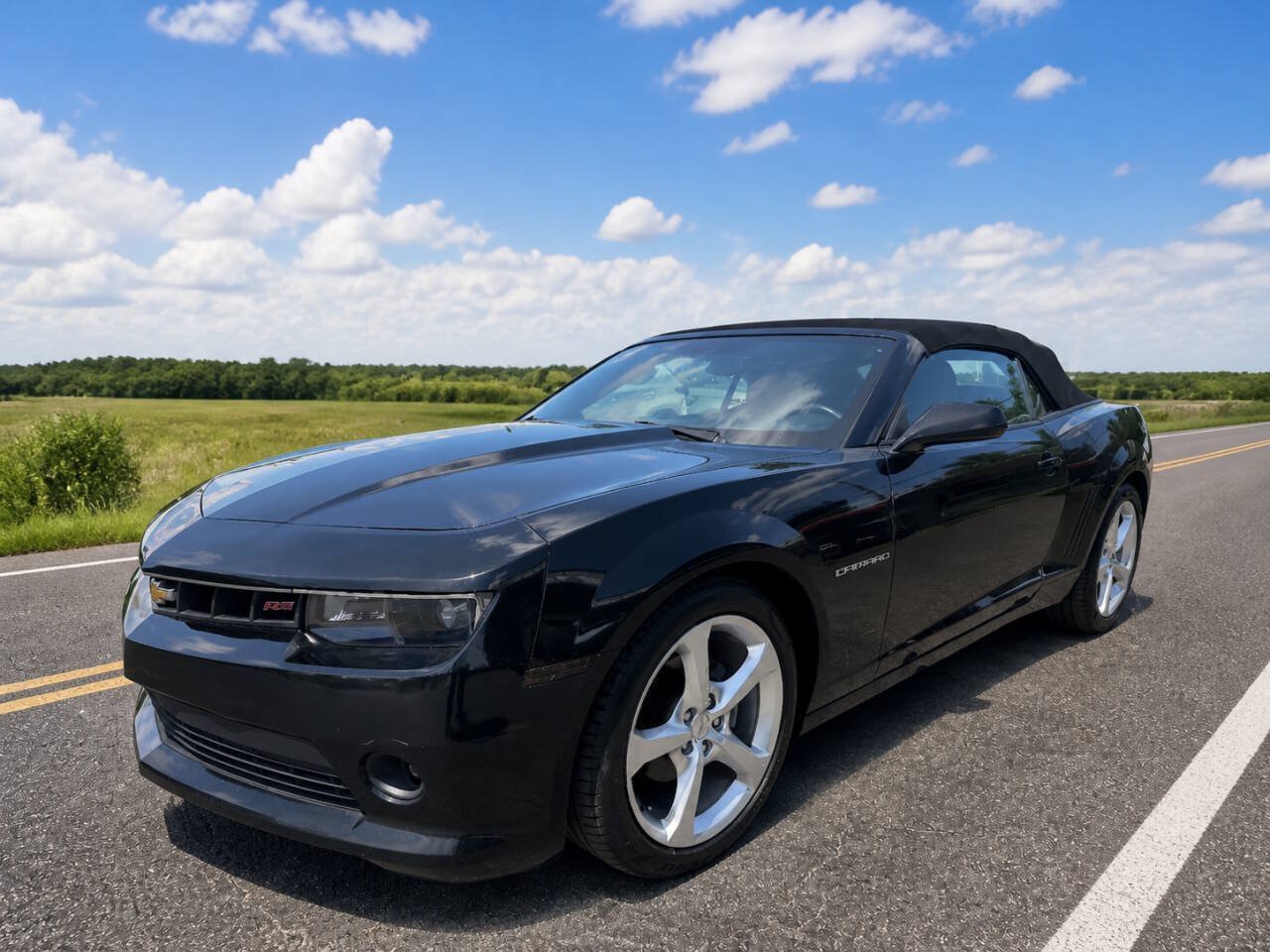 Used 2015 Chevrolet Camaro LT w/ RS Package RWD image 1