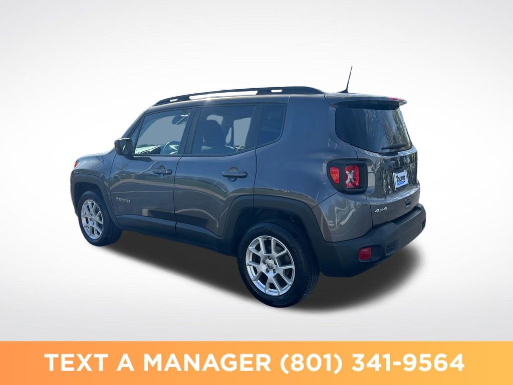 Used 2019 Jeep Renegade Latitude w/ Cold Weather Group image 3