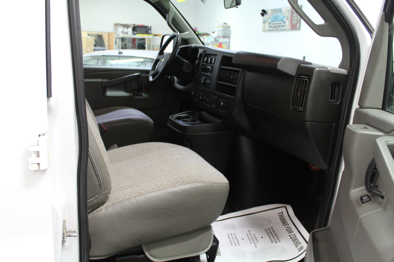 Used 2020 Chevrolet Express 2500 w/ Driver Convenience Package image 20