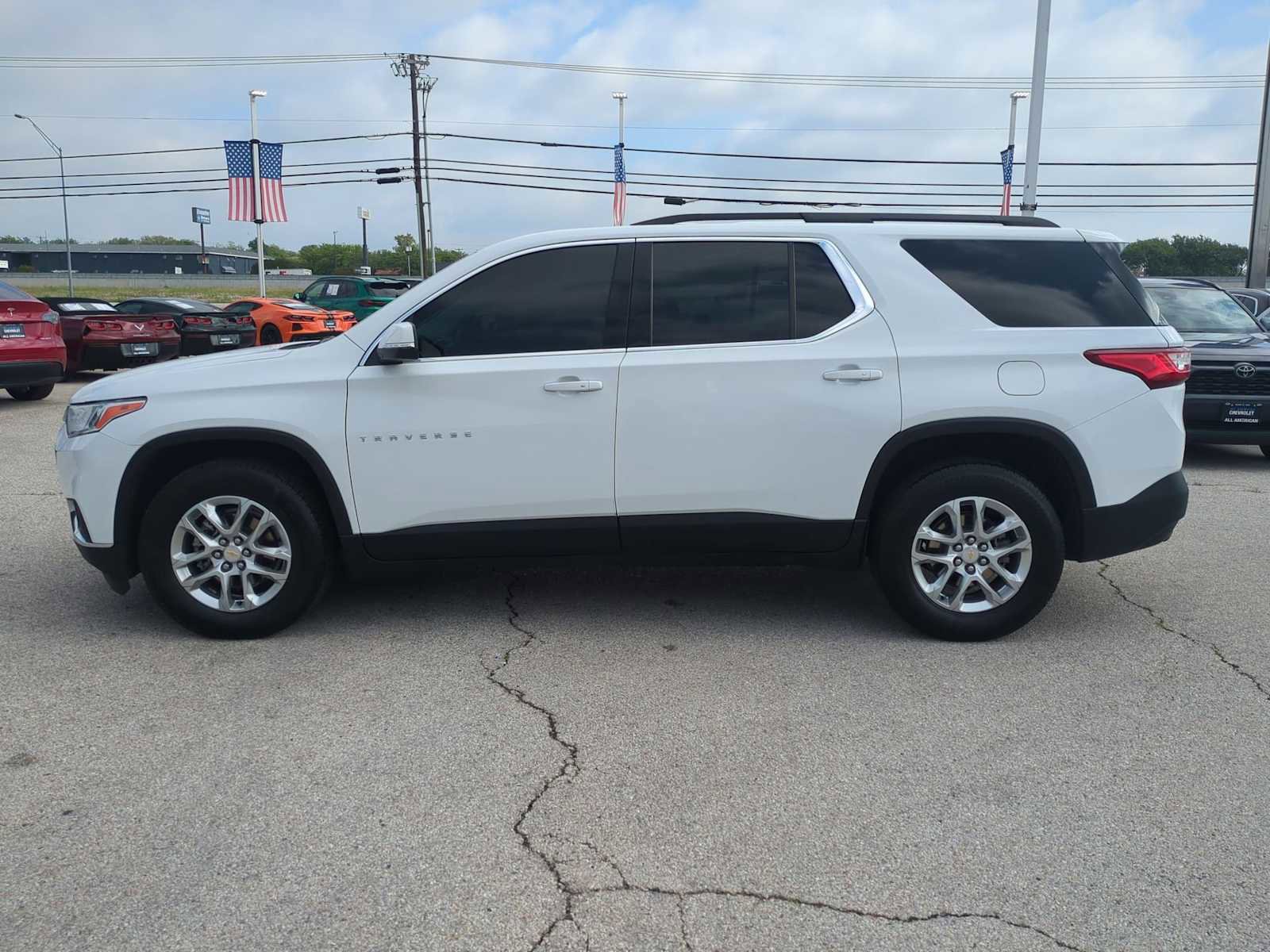 Used 2021 Chevrolet Traverse LT FWD image 5