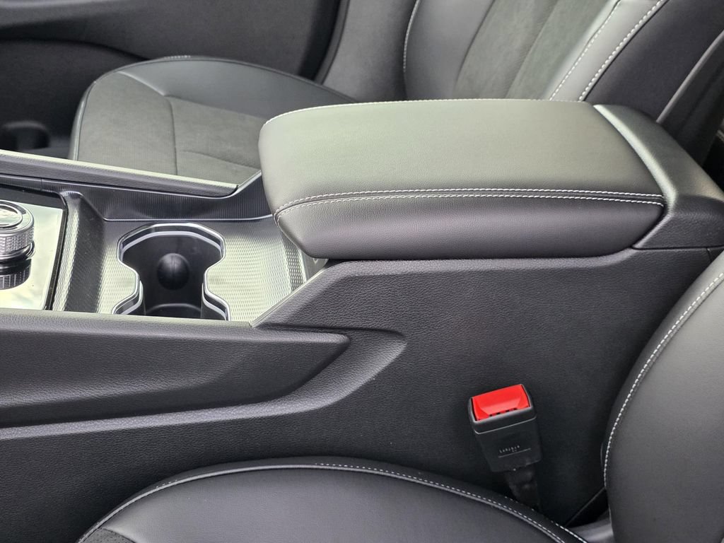 New 2026 Jeep Grand Cherokee Altitude RWD image 9