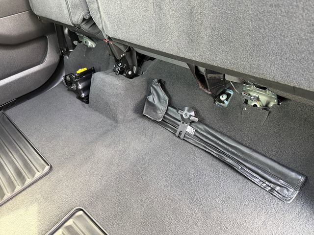 Used 2025 Chevrolet Silverado 1500 LT image 30