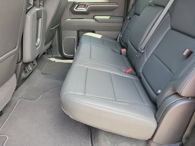 Used 2026 GMC Sierra 1500 SLT AWD/4WD image 7