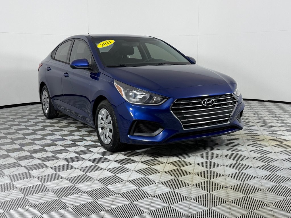 Used 2021 Hyundai Accent SE FWD image 3