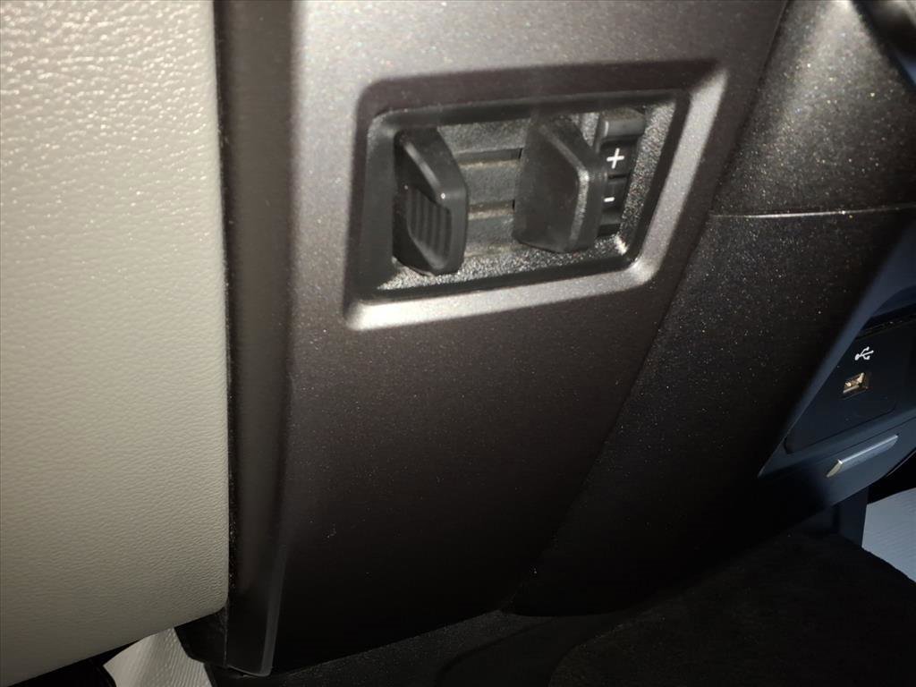 Used 2018 Ford F150 XLT image 16