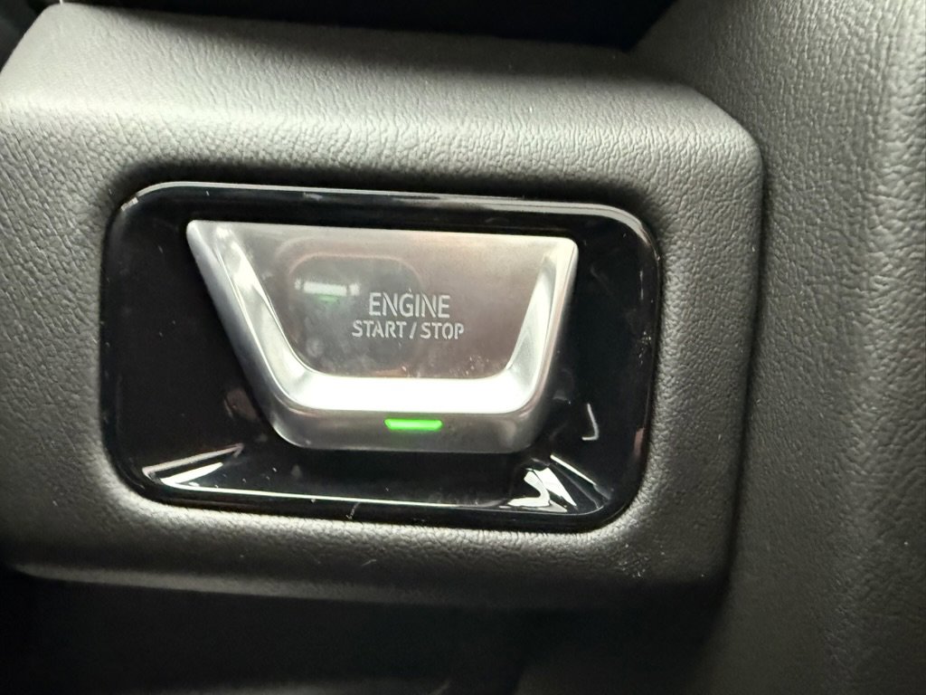 New 2026 GMC Yukon Denali w/ Sun & Power Step Package image 19