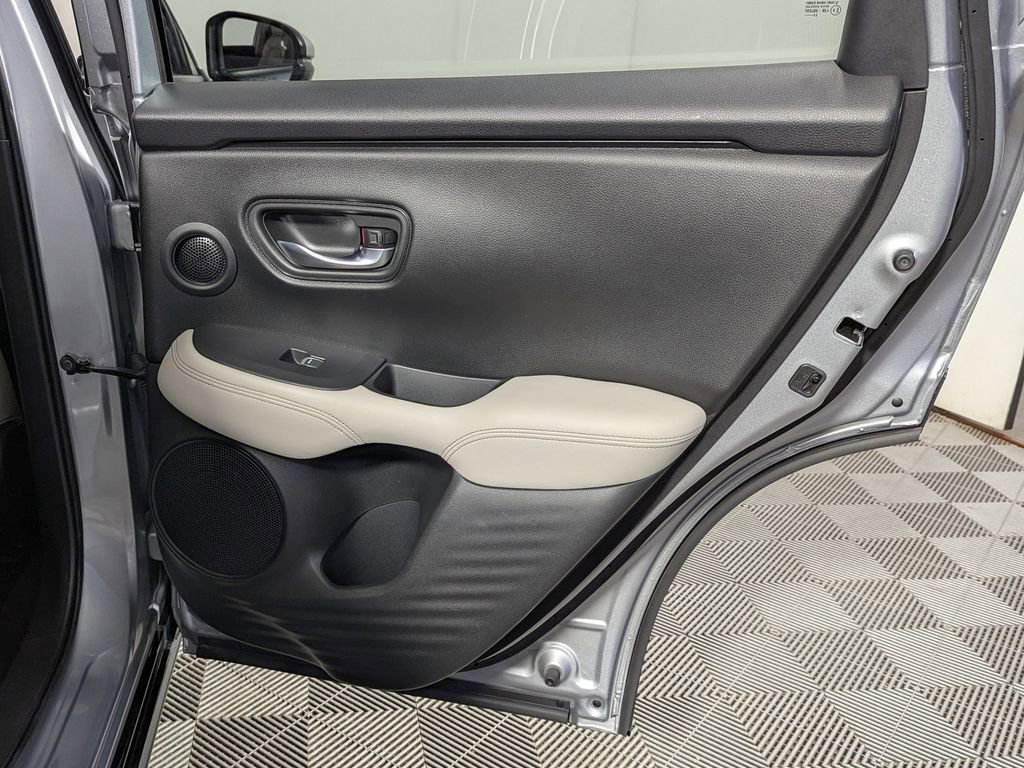 Used 2024 Honda HR-V EX-L image 41