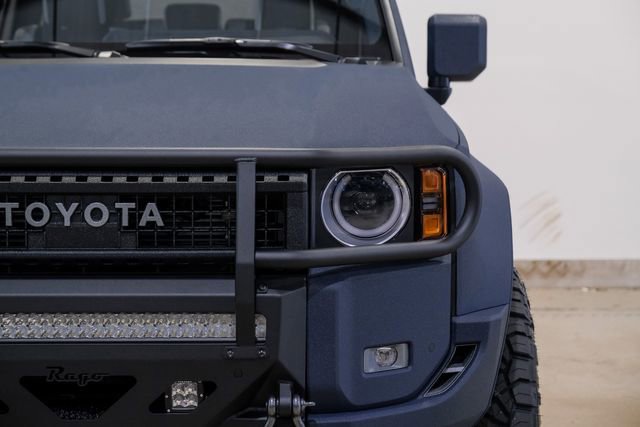 Used 2025 Toyota Land Cruiser image 64