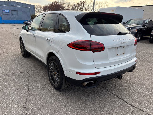 Used 2017 Porsche Cayenne Platinum Edition image 7