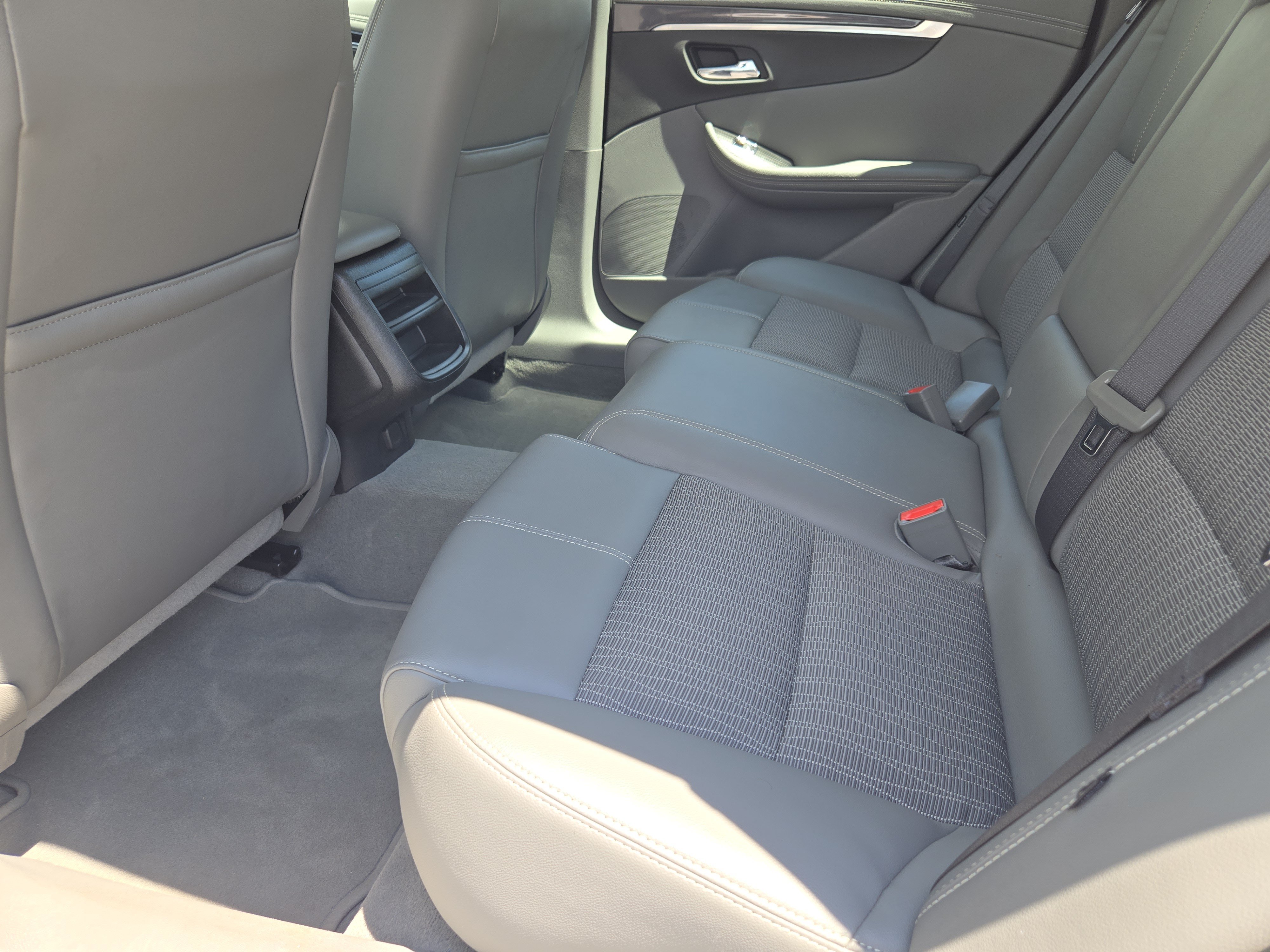 Used 2019 Chevrolet Impala LS FWD image 30