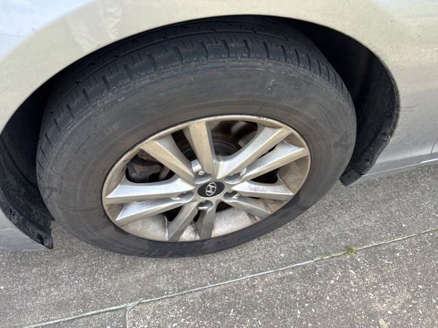 Used 2017 Hyundai Sonata SE image 2