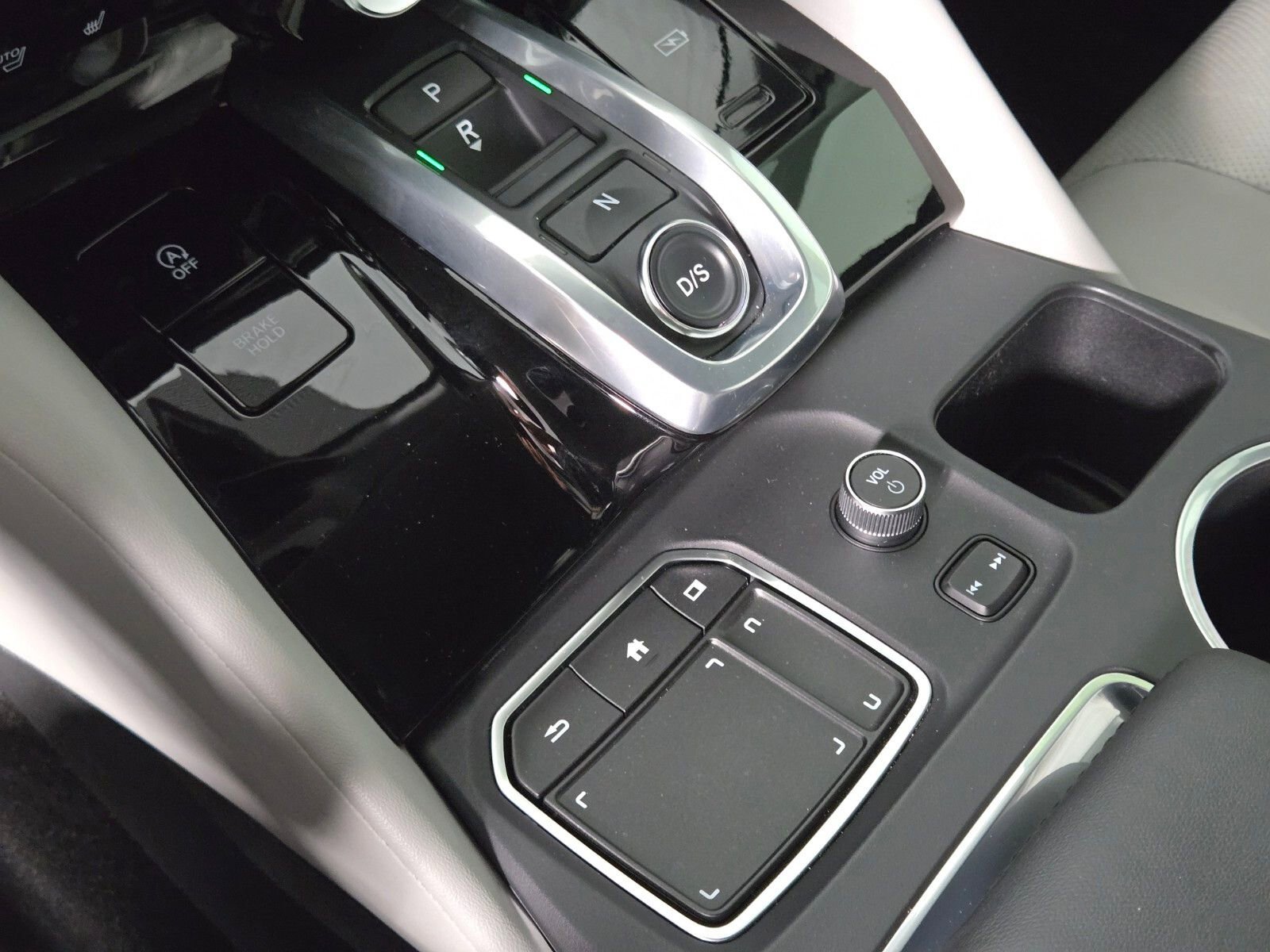 Used 2023 Acura MDX FWD w/ Technology Package image 24