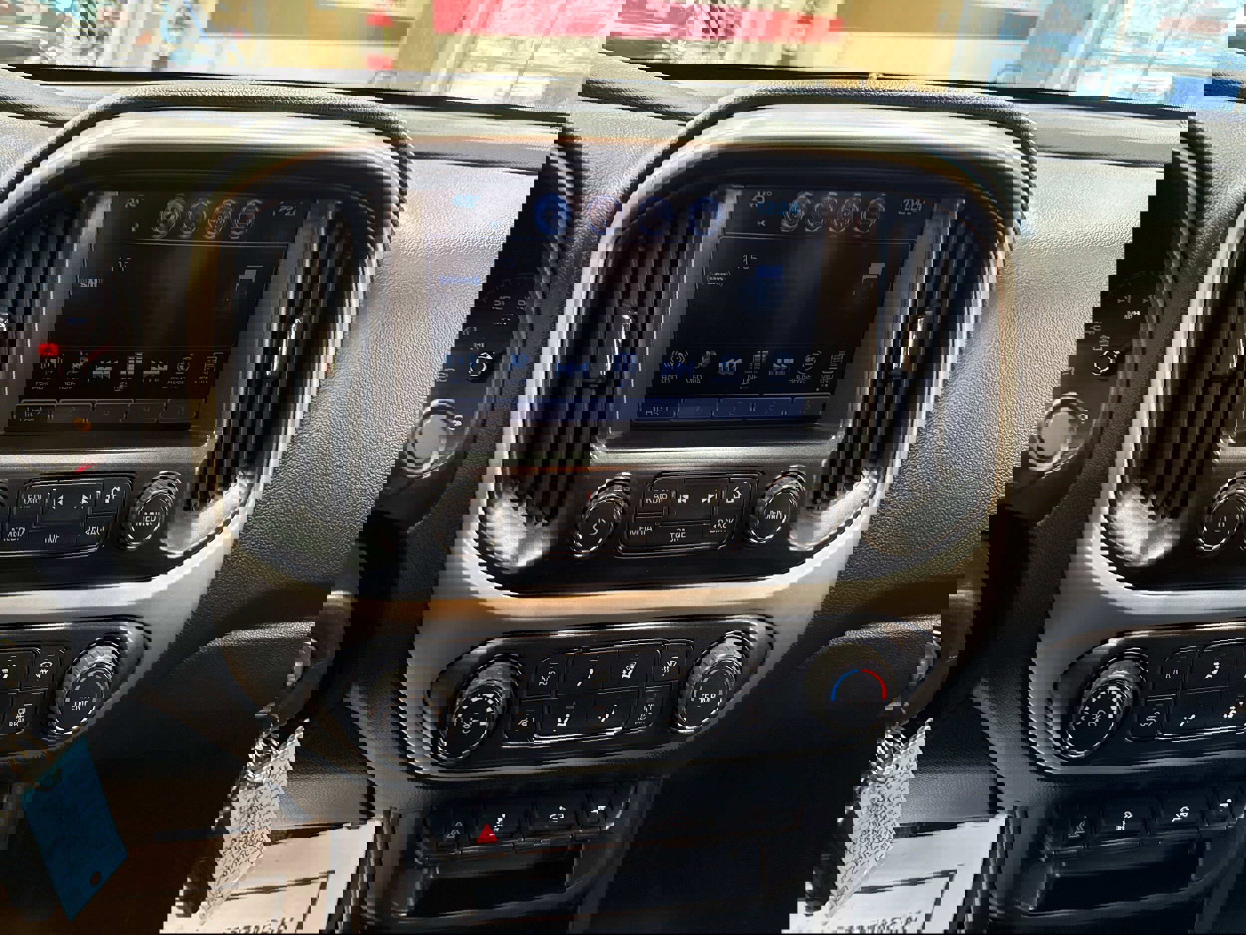 Used 2017 Chevrolet Colorado LT w/ LT Convenience Package AWD/4WD image 24