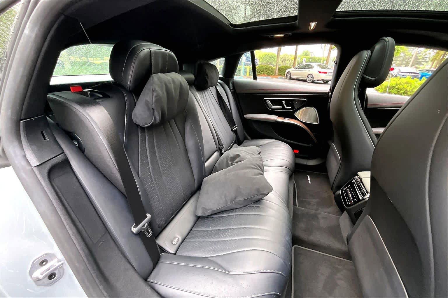 Used 2022 Mercedes-Benz EQS 580 4MATIC Sedan image 20