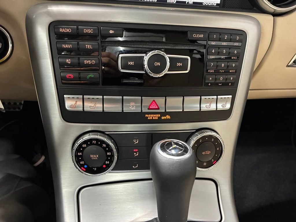 Used 2014 Mercedes-Benz SLK 250 image 17