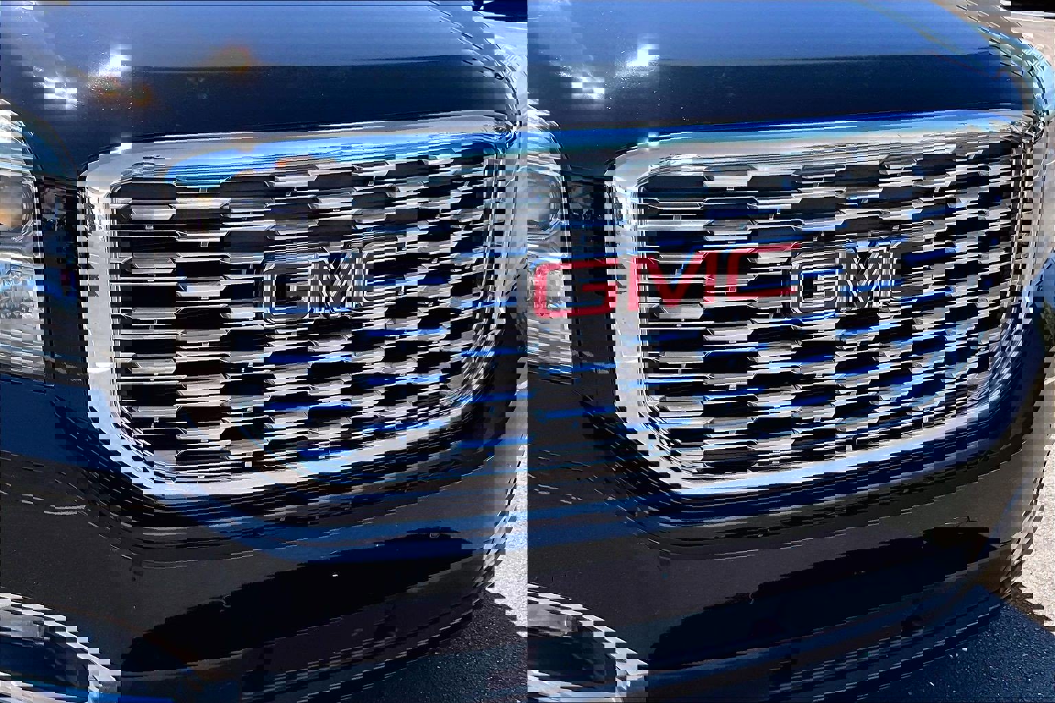 Used 2018 GMC Yukon XL Denali w/ Denali Ultimate Package image 24