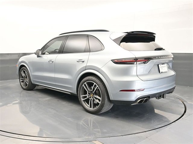 Used 2020 Porsche Cayenne Turbo image 3
