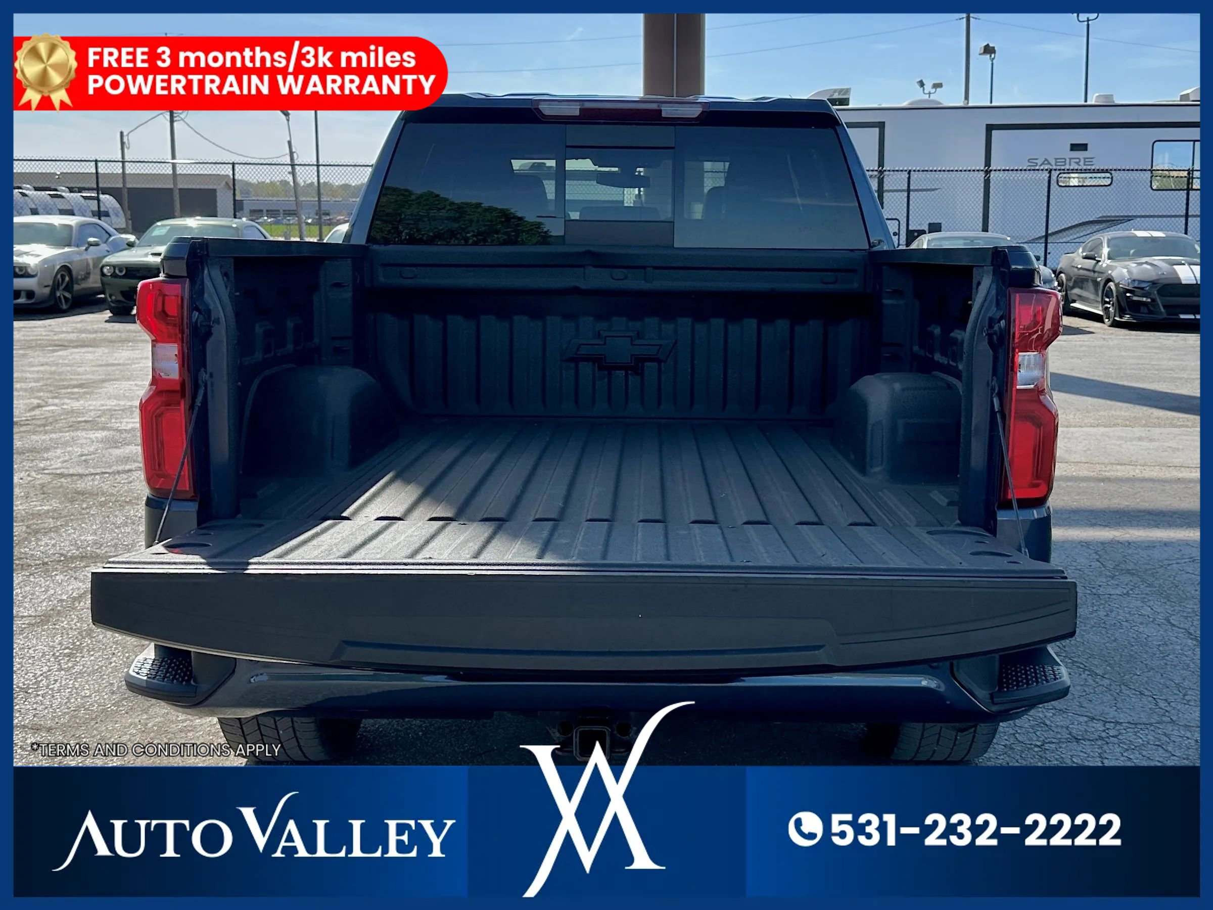 Used 2021 Chevrolet Silverado 1500 RST w/ Convenience Package II AWD/4WD image 40