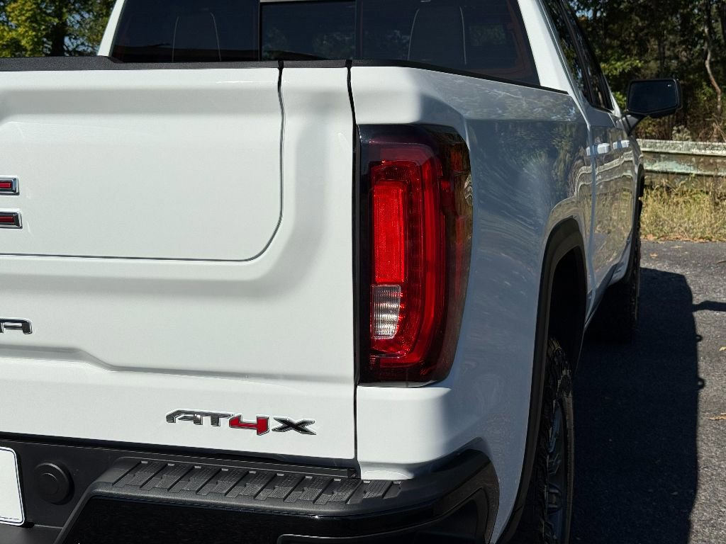 New 2026 GMC Sierra 1500 AT4X image 10