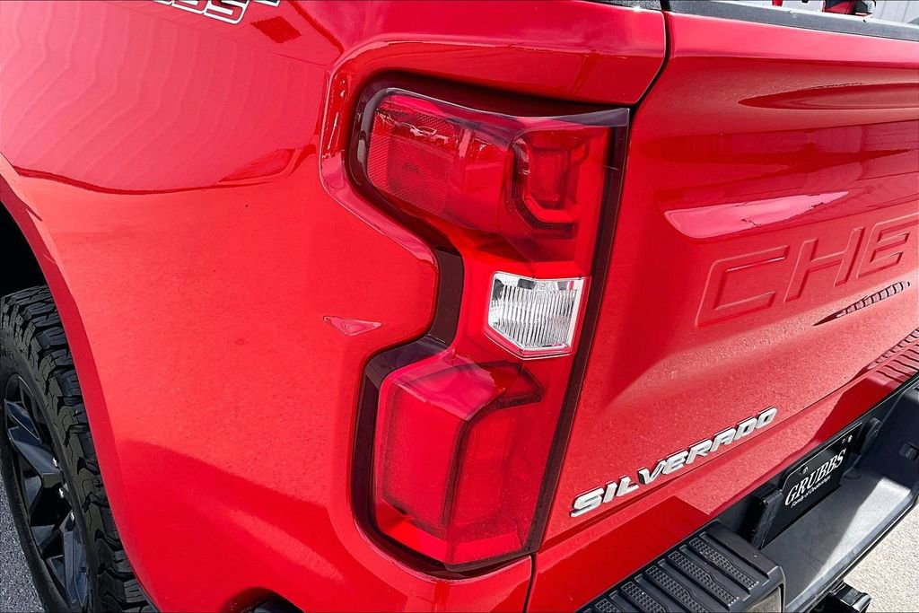 Used 2020 Chevrolet Silverado 1500 LT Trail Boss image 39