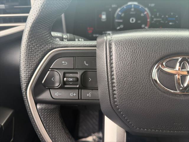 Certified 2025 Toyota Sequoia SR5 AWD/4WD image 21