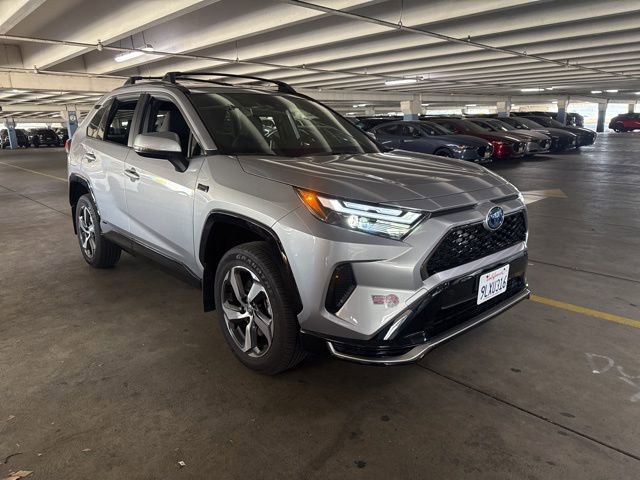 Used 2024 Toyota RAV4 SE w/ Weather & Moonroof Package image 2