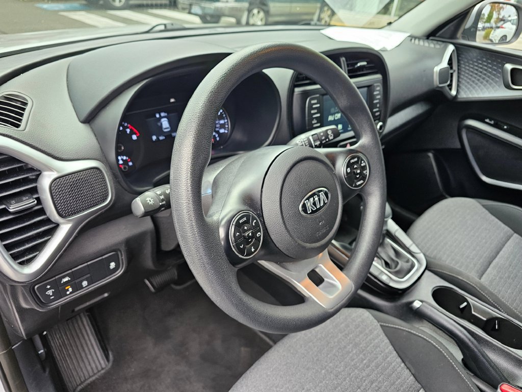 Used 2021 Kia Soul S FWD image 21