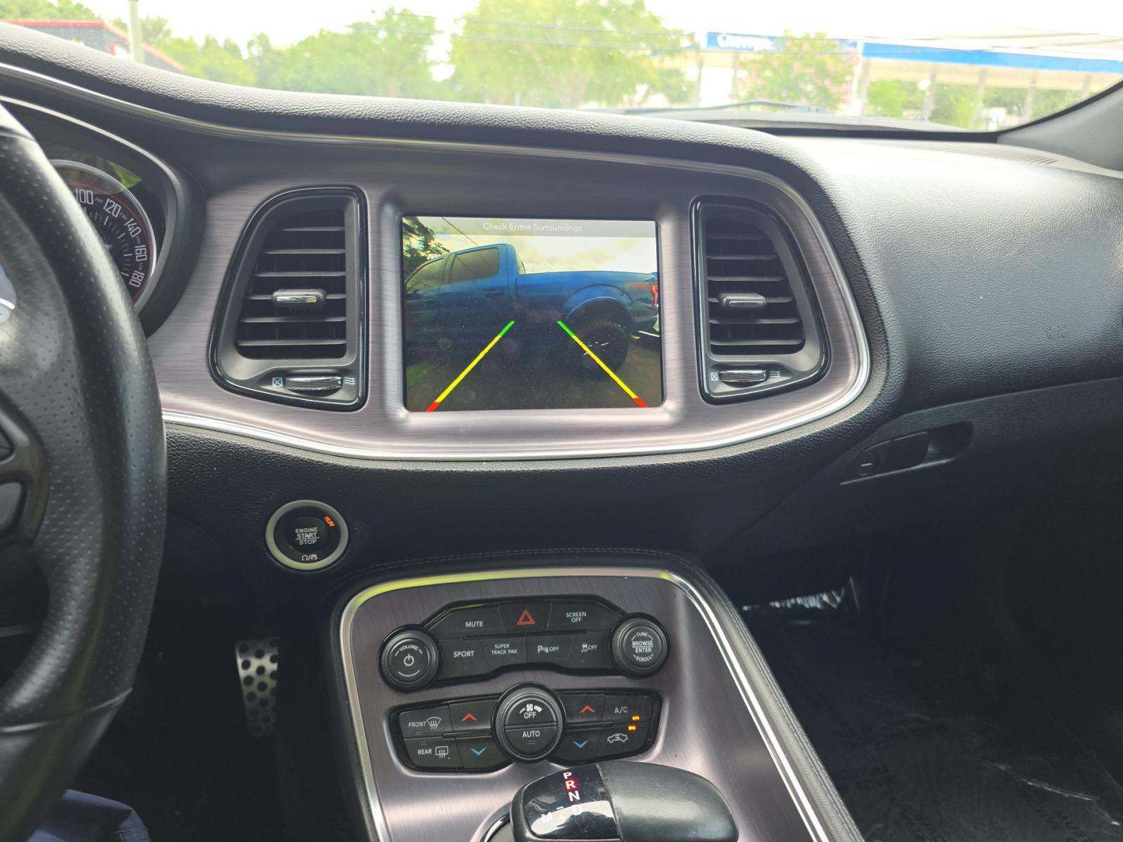 Used 2018 Dodge Challenger R/T Scat Pack RWD image 9