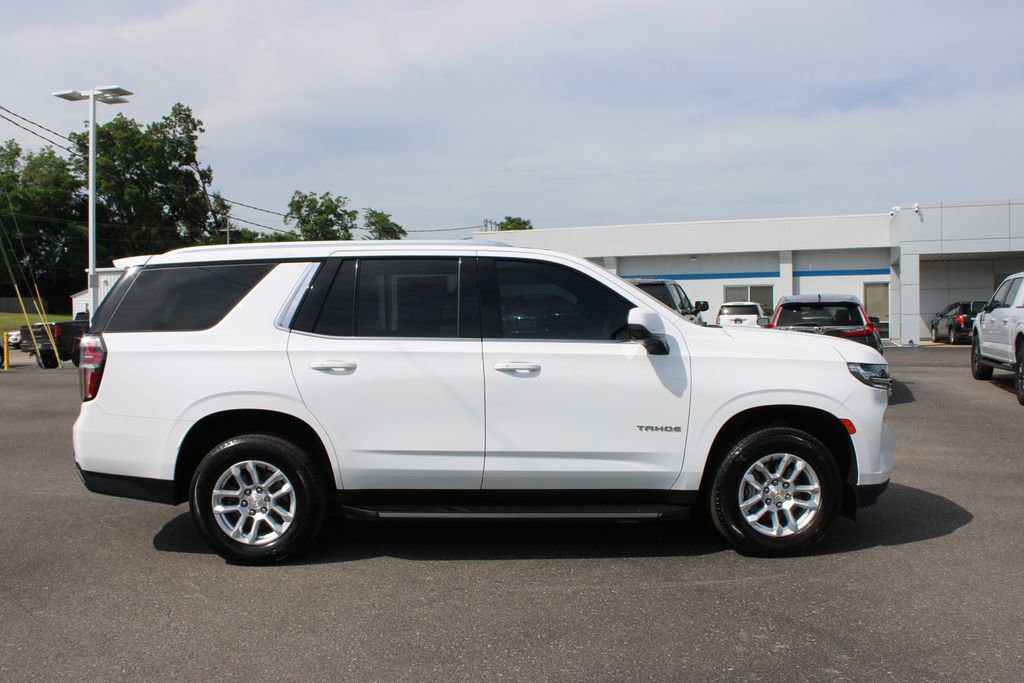 Used 2022 Chevrolet Tahoe LT w/ Luxury Package RWD image 11