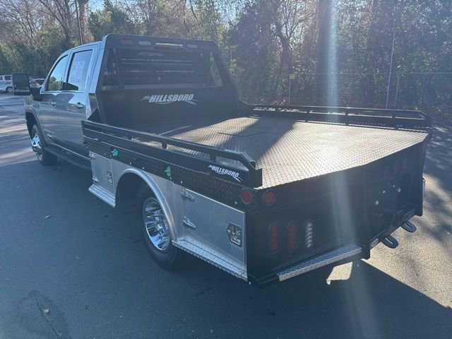 Used 2024 GMC Sierra 3500 SLE w/ SLE Convenience Package image 3