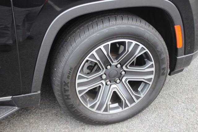 Used 2022 Jeep Wagoneer Series III image 37