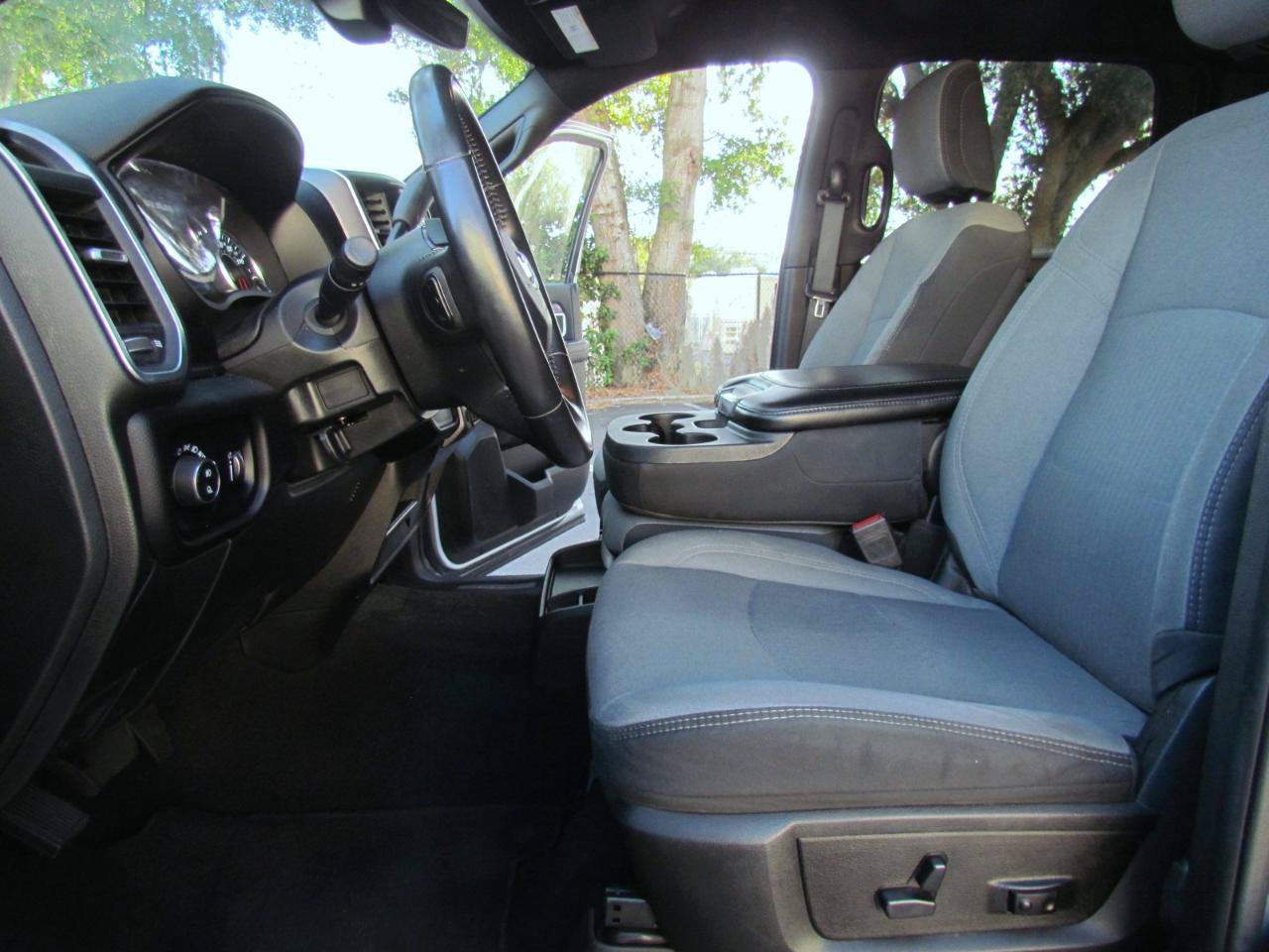 Used 2024 RAM 2500 Big Horn AWD/4WD image 18