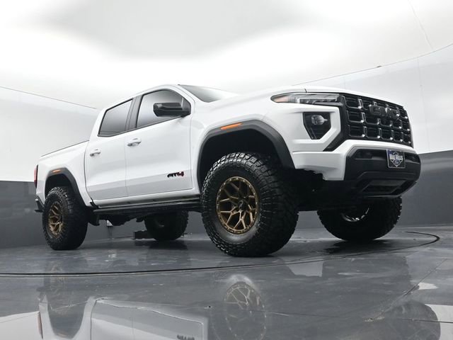 Used 2023 GMC Canyon AT4 w/ Technology Package image 17