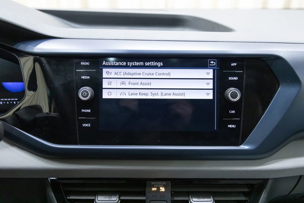 Used 2023 Volkswagen Taos SE w/ Panoramic Sunroof Package image 22