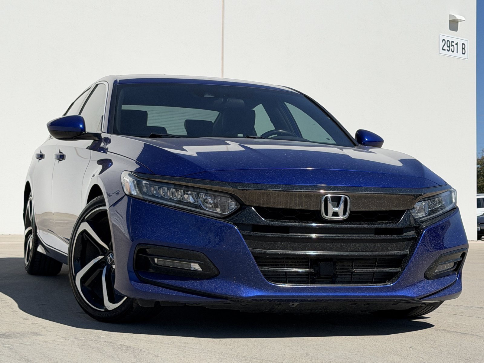 Used 2020 Honda Accord Sport image 2