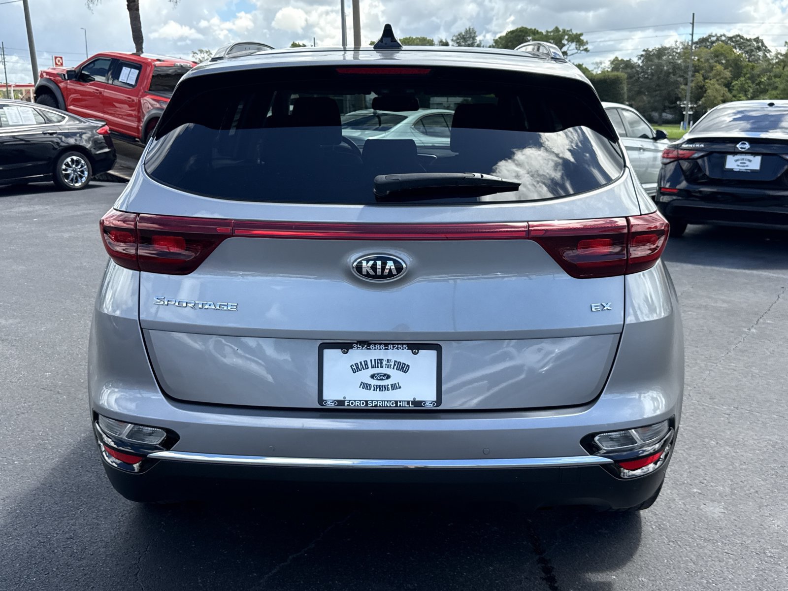 Used 2022 Kia Sportage EX w/ EX Technology Package FWD image 6