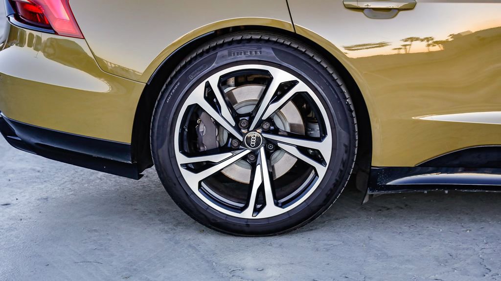 Used 2023 Audi e-tron GT Premium Plus w/ Performance Package AWD/4WD image 12