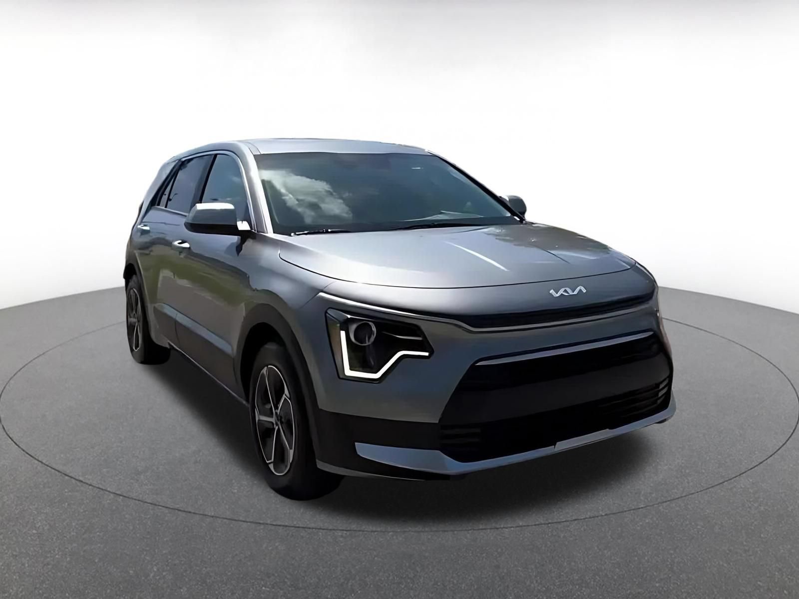 Used 2026 Kia Niro LX FWD image 3