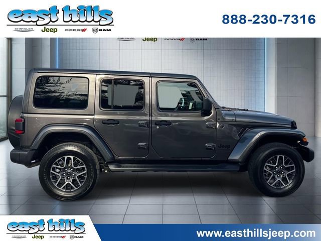 Used 2025 Jeep Wrangler Sahara w/ Safety Group AWD/4WD image 8