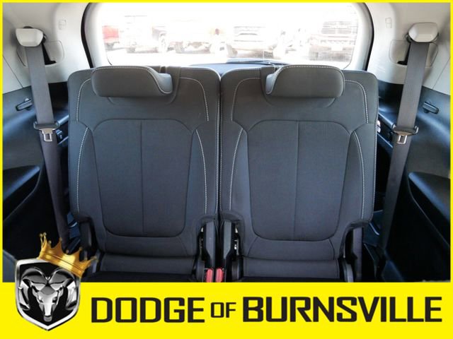 Used 2023 Jeep Grand Cherokee L Laredo AWD/4WD image 16
