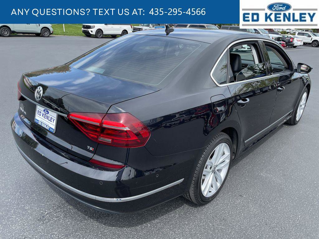Used 2018 Volkswagen Passat 2.0T SEL Premium image 28