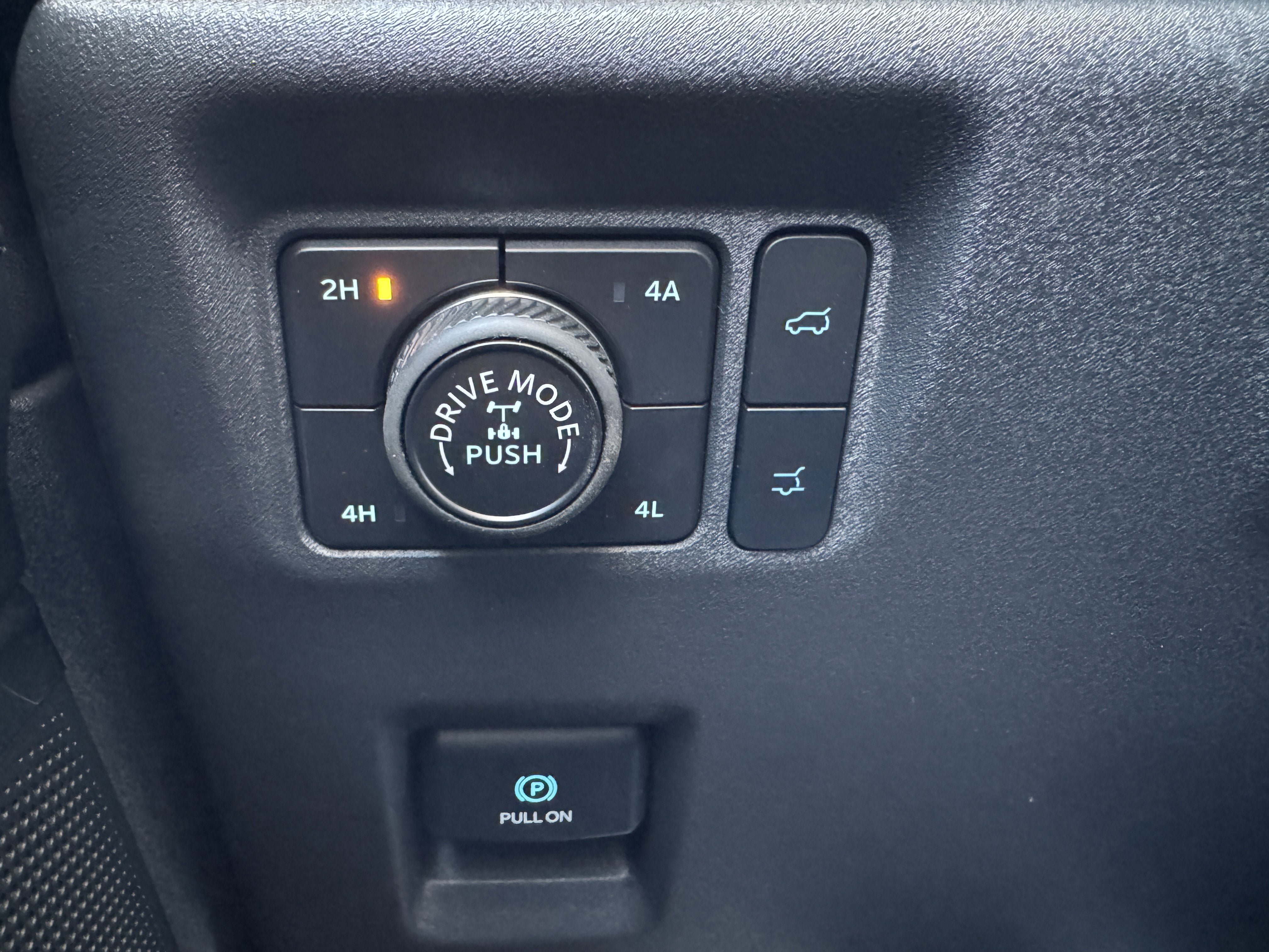 New 2025 Ford Expedition Tremor image 25