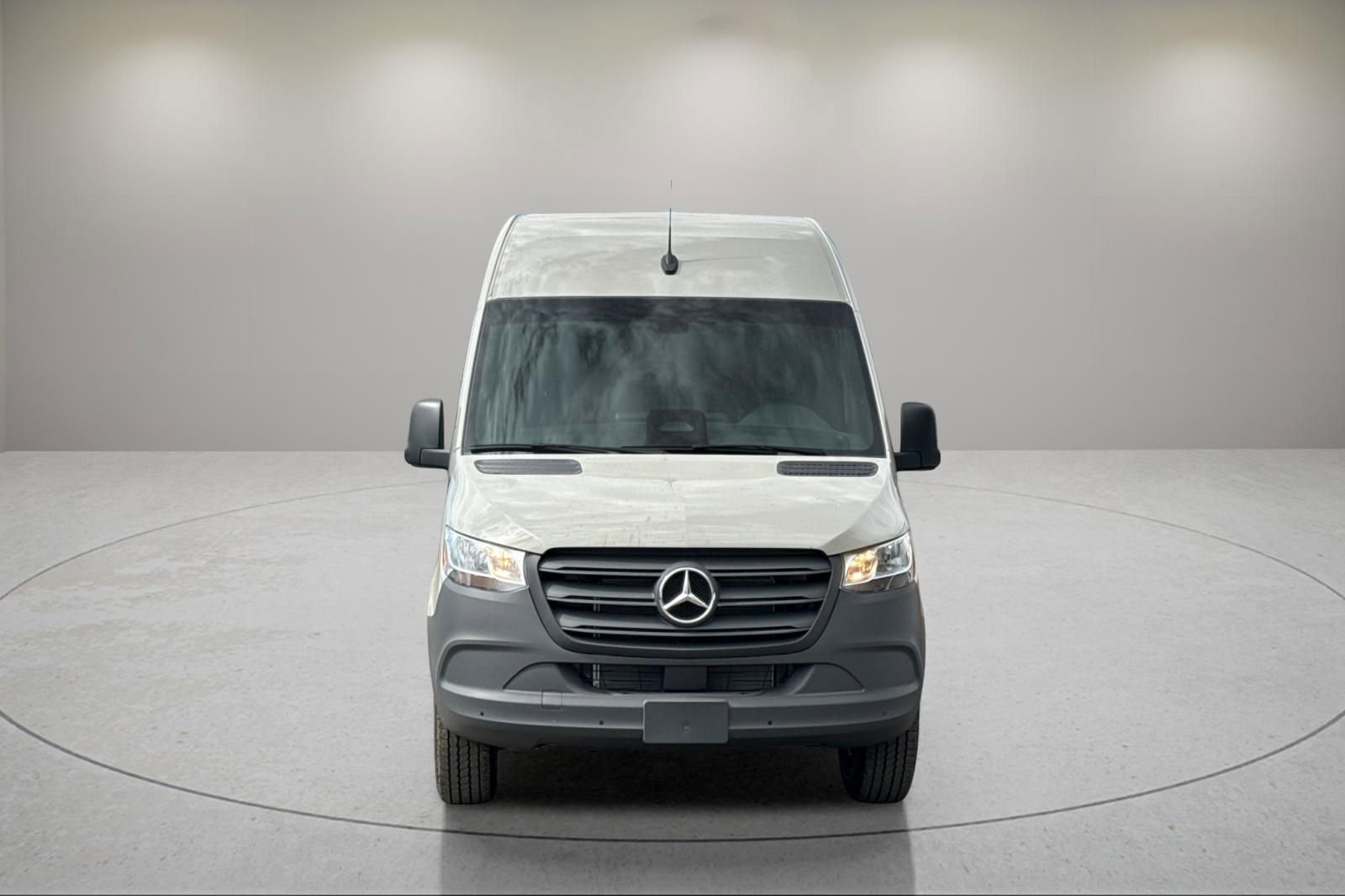 New 2025 Mercedes-Benz Sprinter 2500 image 9