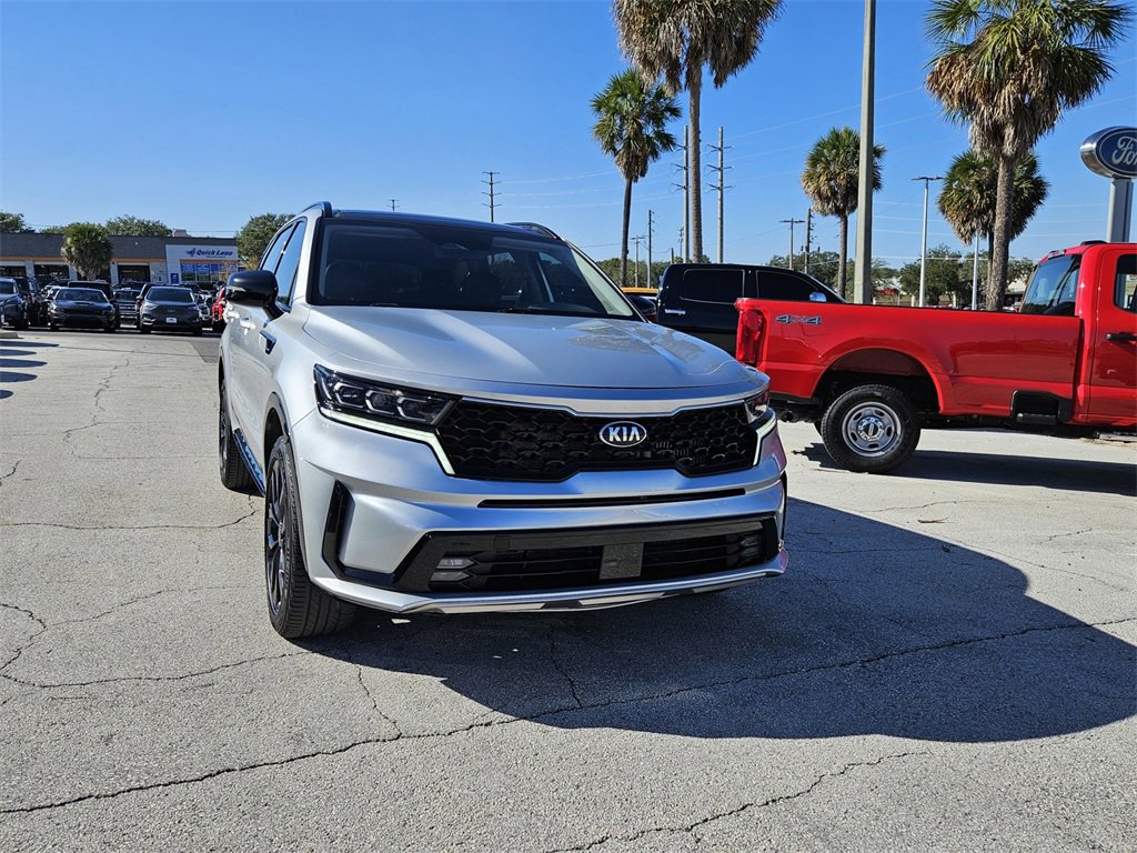 Used 2021 Kia Sorento SX image 2