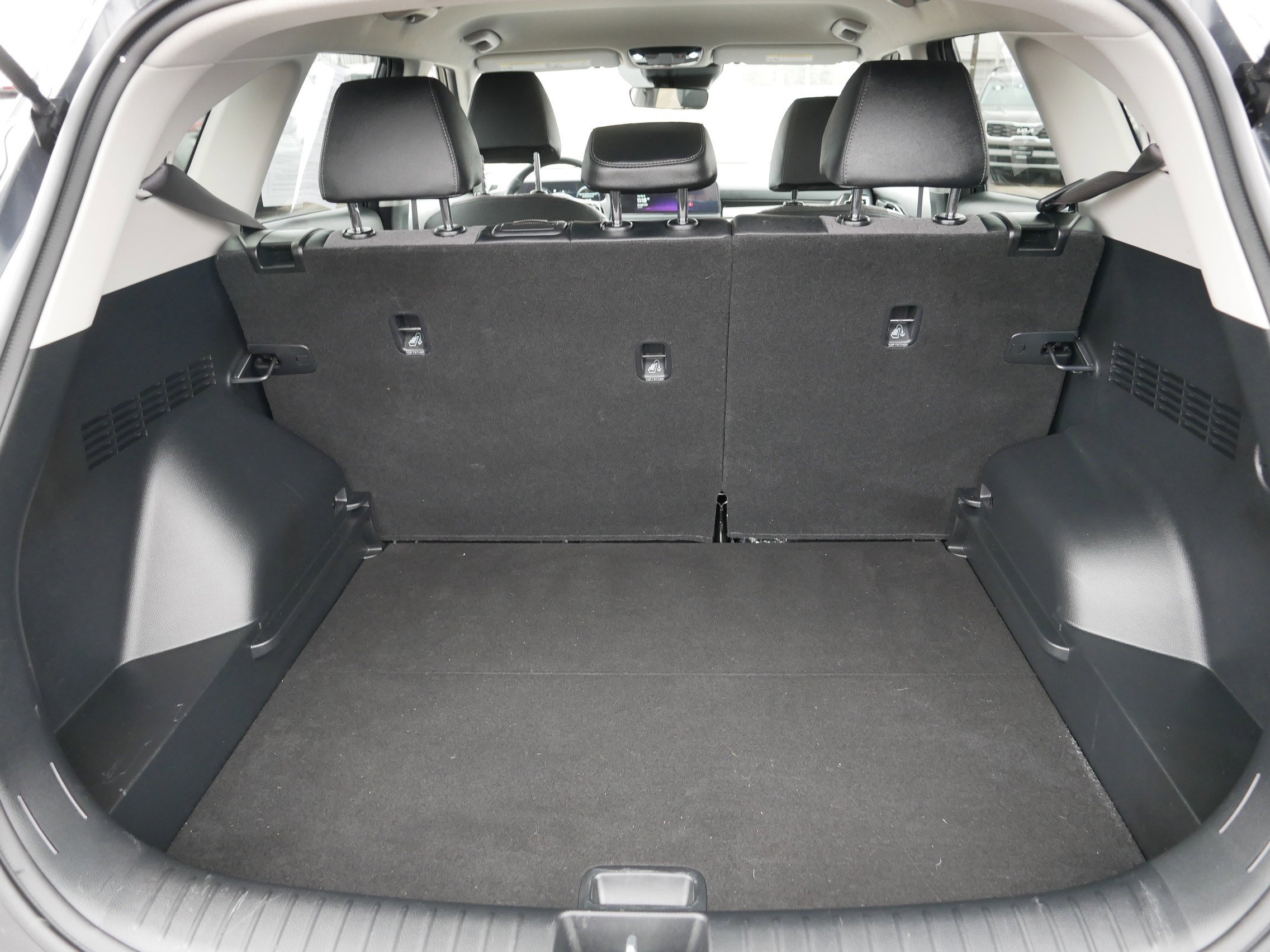 Certified 2025 Kia Seltos X-Line image 18