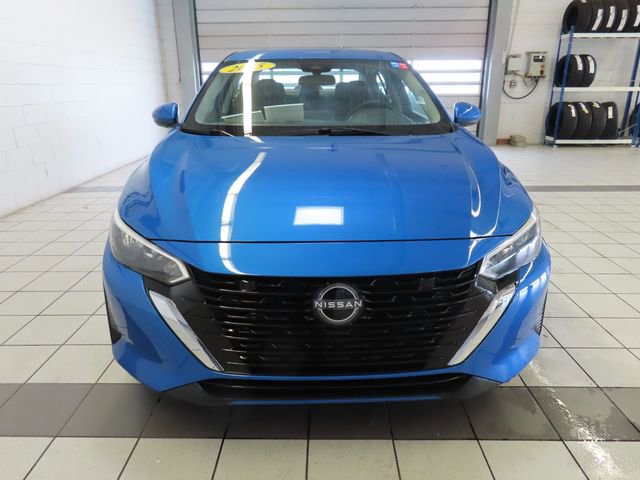 Used 2025 Nissan Sentra SV FWD image 17