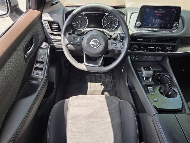 Used 2023 Nissan Rogue SV FWD image 11