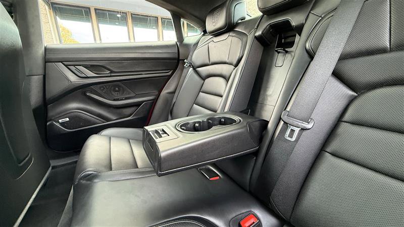 Used 2022 Porsche Taycan GTS image 17